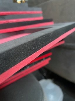Close-up of two-tone XLPE foam layers — the black and red contrast that makes missing tools visible at a glance